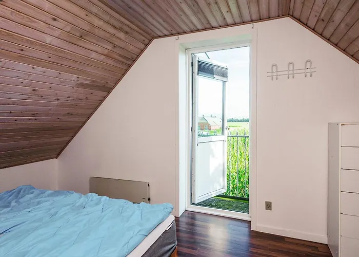 12 Person In Bredebro-by Traum * Bredebro